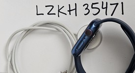 Good
													Apple Watch Series 7 45mm - Unlocked, Blue, A2477 - Cellular, Aluminum, photo 4 of 5