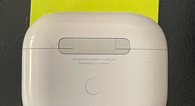 Used
													Apple AirPods 3rd Gen - Lightning Case, photo 3 of 5