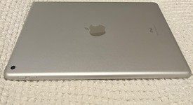 Good
													Apple iPad 7th Gen - Wi-Fi, Silver, 32 GB, A2197, photo 5 of 7