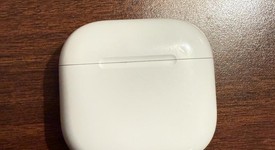 Used
													Apple AirPods 4th Gen - Active Noise Cancellation, photo 1 of 6