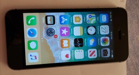 Good
													Apple iPhone SE 1st Gen 2016 - Verizon, Grey, 16 GB, A1662, photo 3 of 6