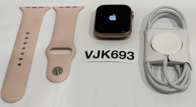 Mint
													Apple Watch Series 6 44mm - Gold, A2292 - GPS, Aluminum, photo 1 of 7