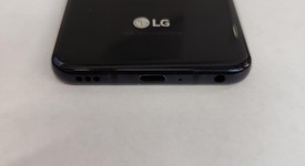 Good
													LG G8 ThinQ - T-Mobile, Black, 128 GB, 6 GB, LM-G820TM, photo 4 of 8