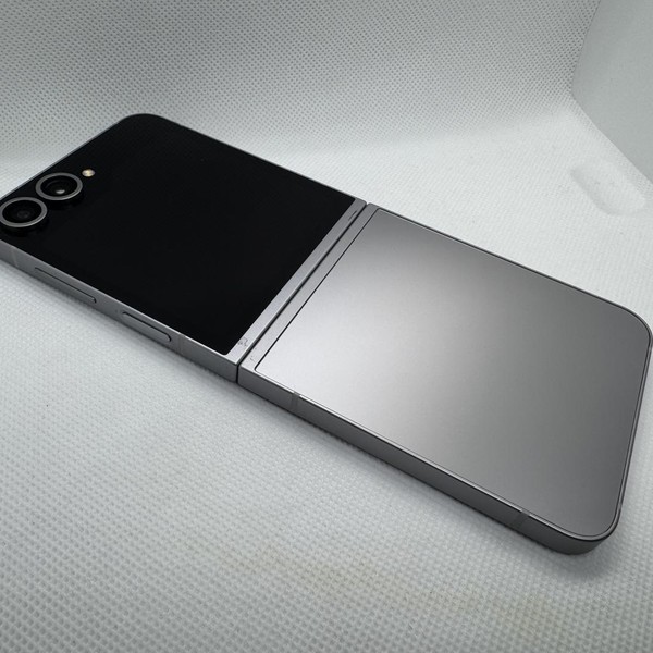 Samsung Galaxy Z Flip6 - T-Mobile, 256 GB, Silver, 12 GB, SM-F741U