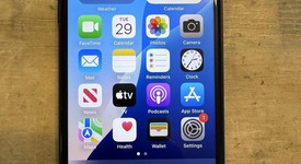 Fair
													Apple iPhone SE 3rd Gen 2022 - T-Mobile, Midnight, 64 GB, A2595, photo 1 of 10
