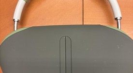 Used
													Apple AirPods Max - Green, photo 5 of 8