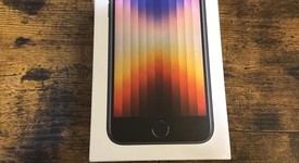 New
													Apple iPhone SE 3rd Gen 2022 - Unlocked, Midnight, 64 GB, A2595, photo 1 of 4