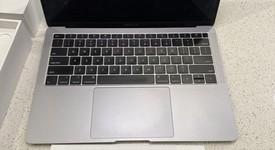 Good
													MacBook Air 2018 - 13" - I5, Gray, 256 GB, 8 GB, photo 4 of 4