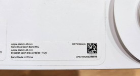 New
													Apple Watch SE 2nd Gen 44mm - Silver, A2723 - GPS, Aluminum, photo 2 of 6
