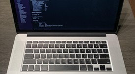 Good
													MacBook Pro 2015 (Retina) - 15" - Silver, 1 TB, 16 GB, photo 4 of 12