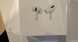 New
													Apple AirPods Pro 2 - USB-C, photo 1 of 3