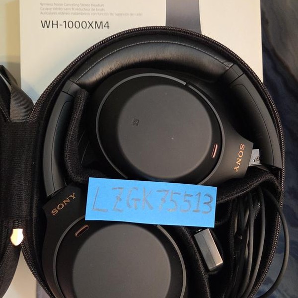 Sony WH-1000XM4 - Black