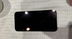 Mint
													Apple iPhone 13 - AT&T, Green, 128 GB, A2482, photo 4 of 6