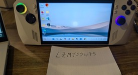 Mint
													Asus ROG Ally 7" - Z1, White, 512 GB, 16 GB, Ryzen Z1, photo 3 of 5