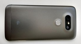 Mint
													LG G5 - Unlocked, Silver, 32 GB, RS988, photo 2 of 15
