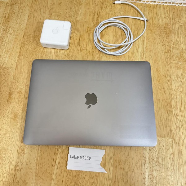 MacBook Pro 2020 - 13 inch - 512 GB, Gray, 8 GB, Intel Core i5