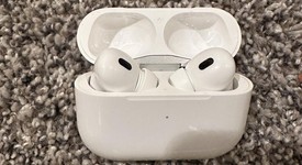Used
													Apple AirPods Pro 2 - Lightning, photo 2 of 11