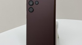 Good
													Samsung Galaxy S22 Ultra - Unlocked, Burgundy, 128 GB, 8 GB, SM-S908U1, photo 3 of 6