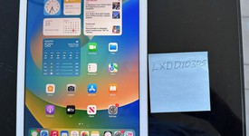 Good
													Apple iPad 6th Gen - Wi-Fi, Silver, 32 GB, A1893, photo 1 of 12