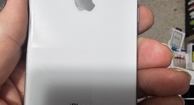 Mint
													Apple iPhone 8 - Unlocked, Silver, 64 GB, A1863, photo 4 of 7