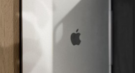 Good
													Apple iPad Pro 12.9" 5th Gen 2021 - Verizon, Silver, 256 GB, photo 3 of 12