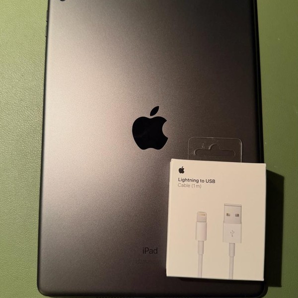 Apple iPad 9th Gen - Wi-Fi, 64 GB, Gray, A2602