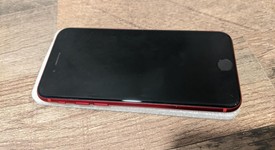 Good
													Apple iPhone SE 3rd Gen 2022 - Unlocked, Red, 128 GB, A2595, photo 4 of 19