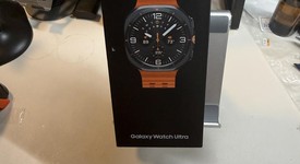 New
													Samsung Galaxy Watch Ultra (2025) - Unlocked, Titanium Gray, SM-L705, 47mm, photo 5 of 5