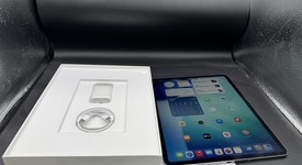 Mint
													Apple iPad Air 13" (M3) 2025 - Unlocked, Gray, 128 GB, photo 1 of 7