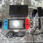Mint Nintendo Switch - 32 GB, Red & Blue