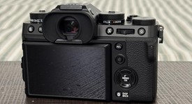 Mint
													Fuji X-T5 - Black, photo 4 of 8