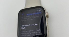 Mint
													Apple Watch SE 2nd Gen 44mm - Unlocked, Silver, A2727 - Cellular, Aluminum, photo 3 of 13