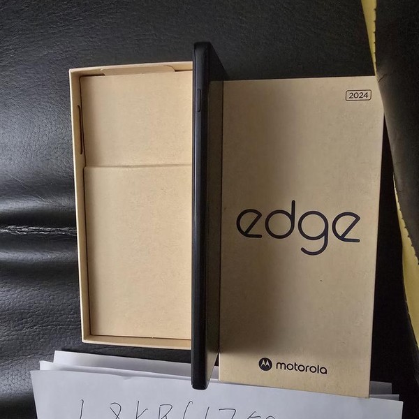 Motorola Edge (2024) - Unlocked, Black, 256 GB, 8 GB