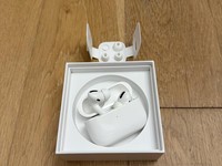 Apple AirPods Pro 1st Gen
