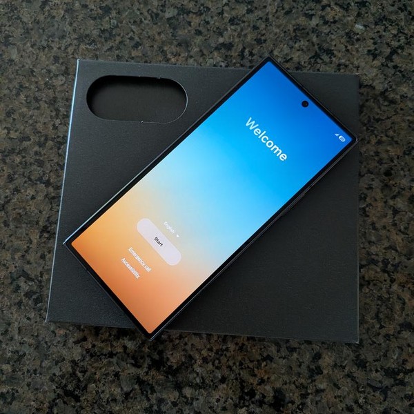 Samsung Galaxy Z Fold7 - Unlocked, 512 GB, Jetblack, 12 GB, SM-F966U1