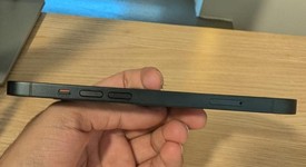 Mint
													Apple iPhone 13 - Visible, Midnight, 128 GB, A2482, photo 5 of 7