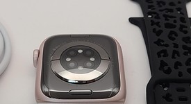 Mint
													Apple Watch Series 9 41mm - Unlocked, Pink, A2982 - Cellular, Aluminum, photo 2 of 4