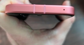 Mint
													Google Pixel 9a - Unlocked, Peony, 128 GB, 8 GB, photo 5 of 5