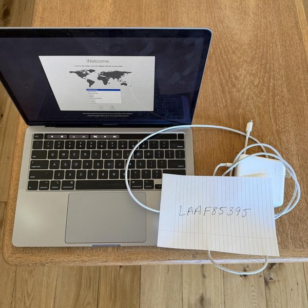 MacBook Pro 2020 - 13 inch - 512 GB, Silver, 16 GB, Intel Core i5