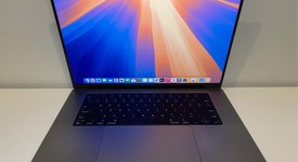 Good
													MacBook Pro 2021 - 16" - Apple M1 Pro 10-core, Gray, 512 GB, 32 GB, photo 1 of 6