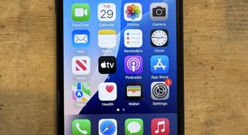 Fair
													Apple iPhone SE 3rd Gen 2022 - T-Mobile, Midnight, 64 GB, A2595, photo 1 of 11