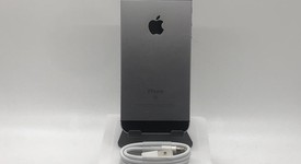 Good
													Apple iPhone SE 1st Gen 2016 - Unlocked, Grey, 32 GB, A1662, photo 3 of 11