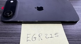 Mint
													Apple iPhone Air - Unlocked, Space Black, 256 GB, A3260, photo 3 of 5