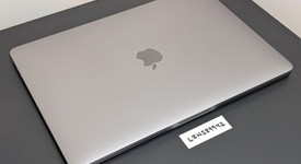 Good
													MacBook Pro 2020 - 13" - I5, Silver, 512 GB, 16 GB, photo 2 of 10