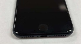 Mint
													Apple iPhone SE 3rd Gen 2022 - Unlocked, Midnight, 64 GB, A2595, photo 5 of 8