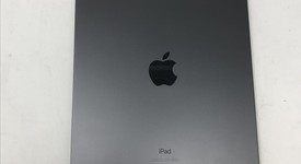 Good
													Apple iPad Pro 11" 2018 - Unlocked, Gray, 64 GB, A2013, photo 3 of 5