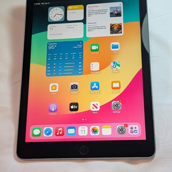 Apple iPad (6th Gen) - T-Mobile, 32 GB, Gray, A1954