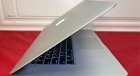 Good
													MacBook Pro 2015 (Retina) - 15" - Silver, 256 GB, 16 GB, photo 5 of 8