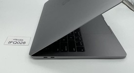 Good
													MacBook Pro 2018 (With Touch Bar) - 13" - I5, Gray, 512 GB, 8 GB, photo 2 of 6