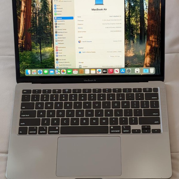 MacBook Air 2020 - 13 inch - 256 GB, Gray, 8 GB, Intel Core i5